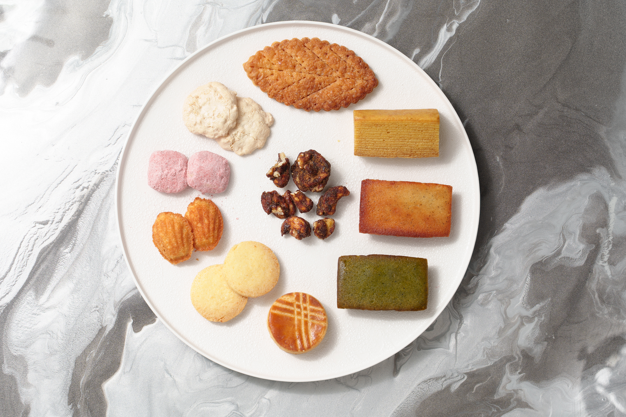 焼き菓子10個のお得な詰め合わせ